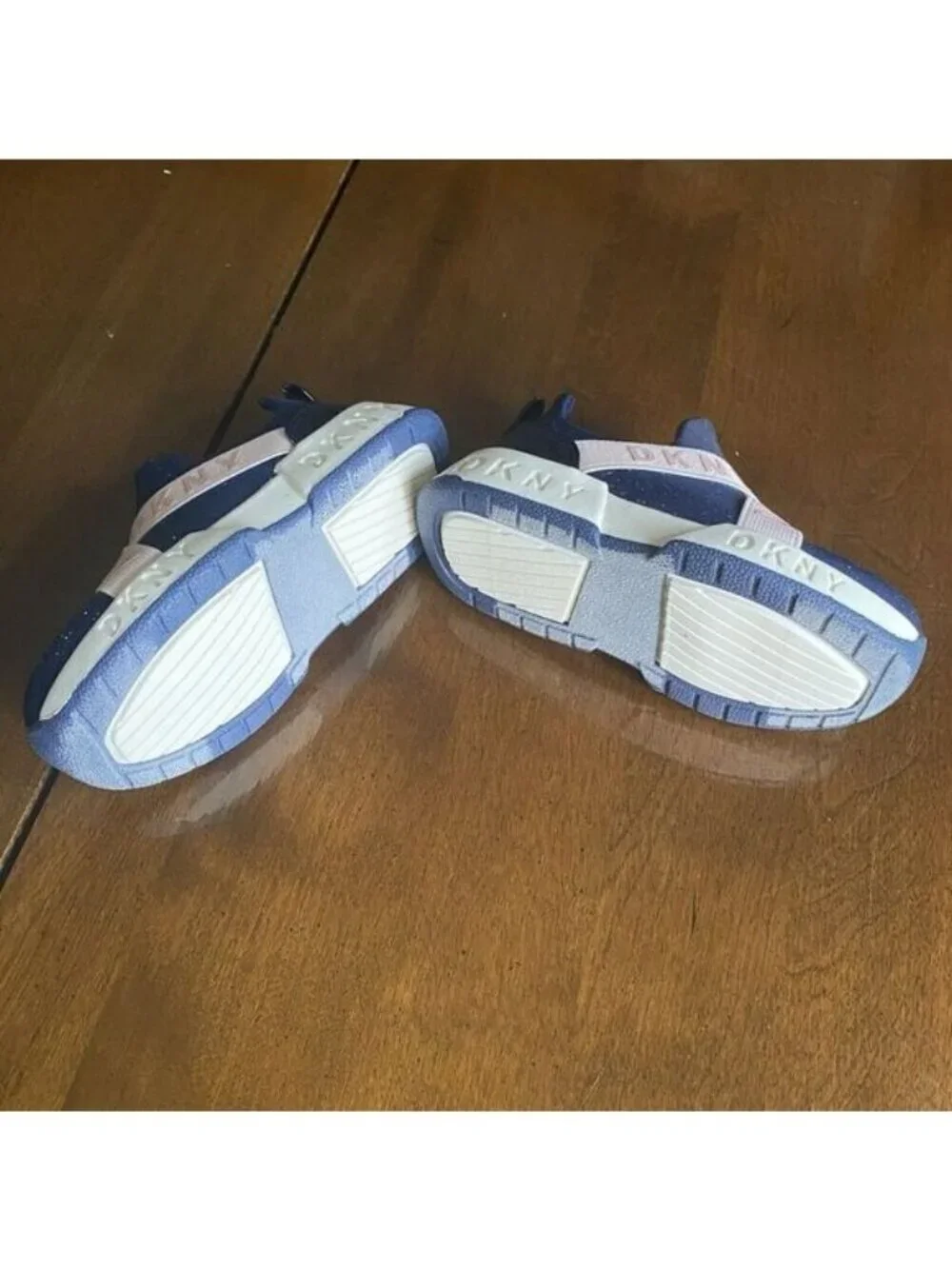 DKNY Baby Girls Casual & Fashion Sneakers Navy blush Shoes Size 6/5  Kids New